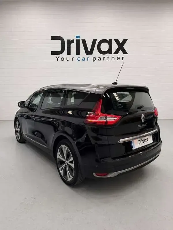 Usado Renault Scénic Bose Edition 131 CV (96 kW) 2016 Negro Monovolumen