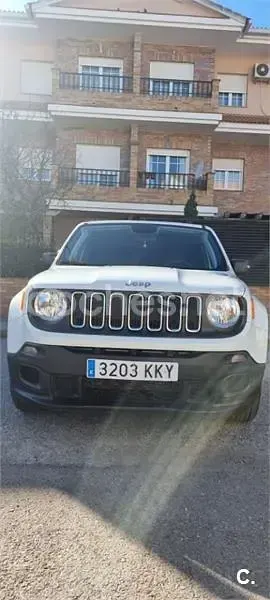 Usado Jeep Renegade Sport 110 CV (80 kW) 2018 Blanco SUV
