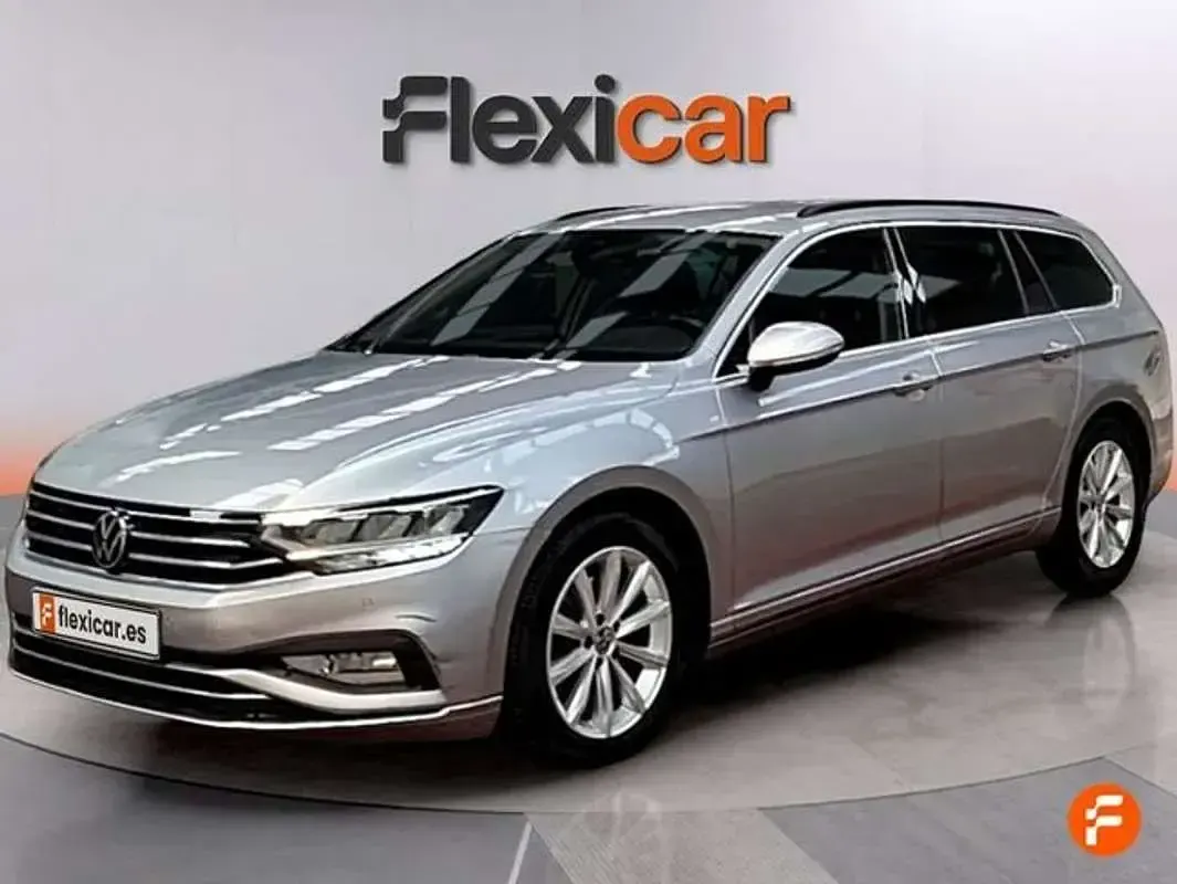 Usado VW Passat Executive 150 CV (110 kW) 2021 Gris Familiar