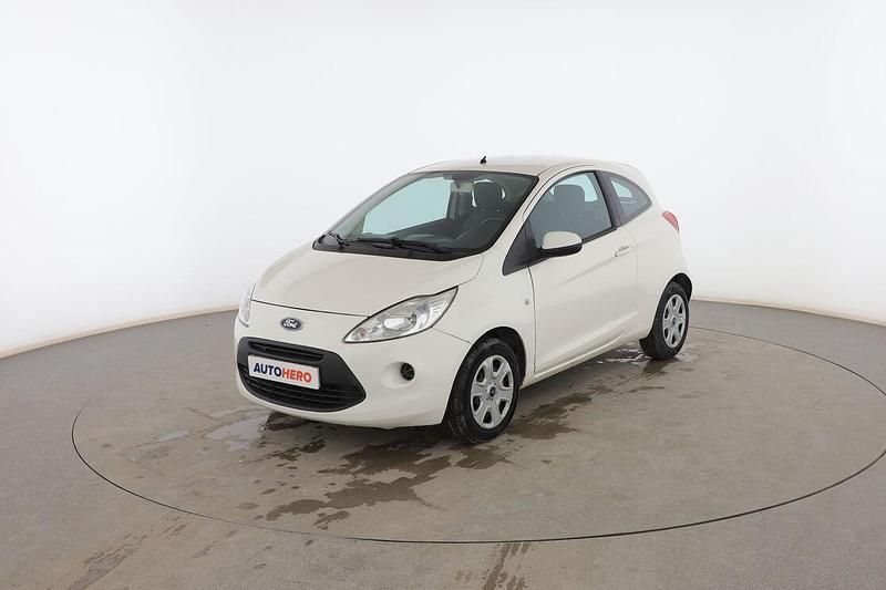 Usado Ford Ka Titanium 70 CV (51 kW) 2014 Blanco Utilitario