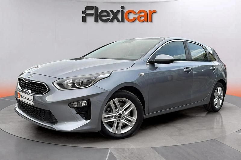 Usado Kia Ceed 140 CV (102 kW) 2020 Gris Utilitario