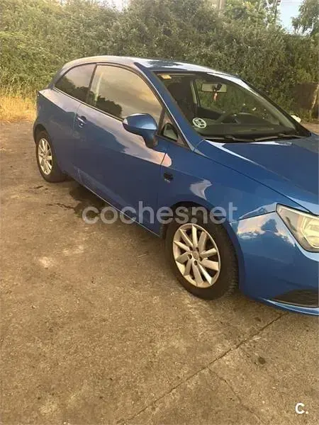 Usado Seat Ibiza SC Style 105 CV (77 kW) 2012 Azul Utilitario