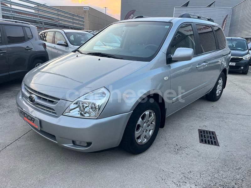 Gris / plata Usado 2010 Kia Carnival Monovolumen | 9300 € (Un poco caro) - Imagen 1/4