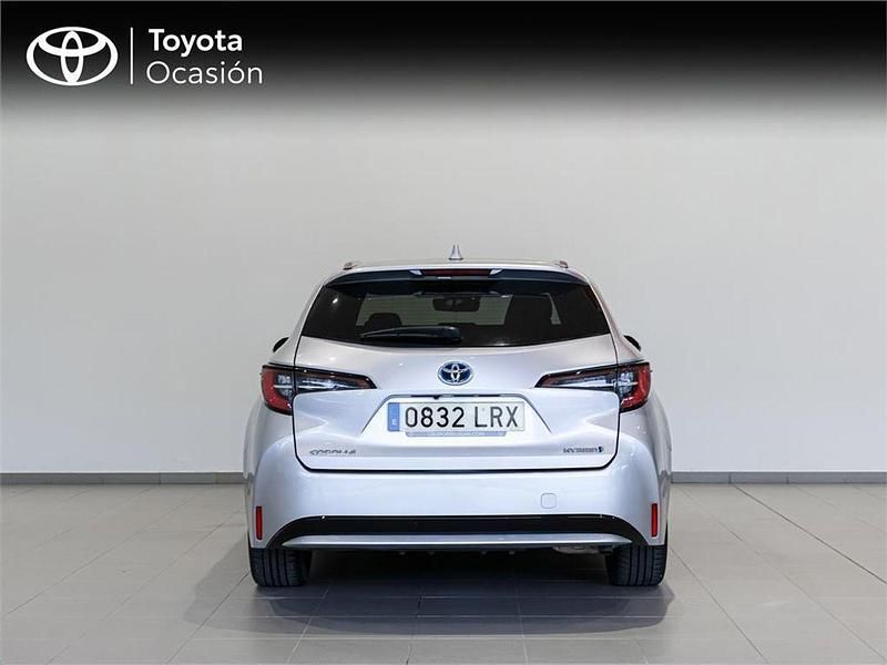 Usado Toyota Corolla Style 122 CV (89 kW) 2021 Gris