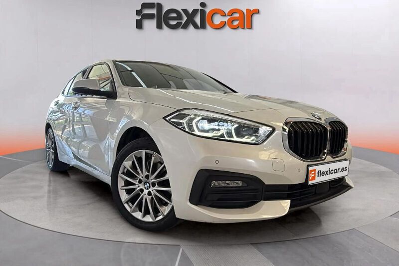 Blanco Usado 2022 BMW 118 Comfort Edition Utilitario | 17.690 € (Buen precio) - Imagen 1/4