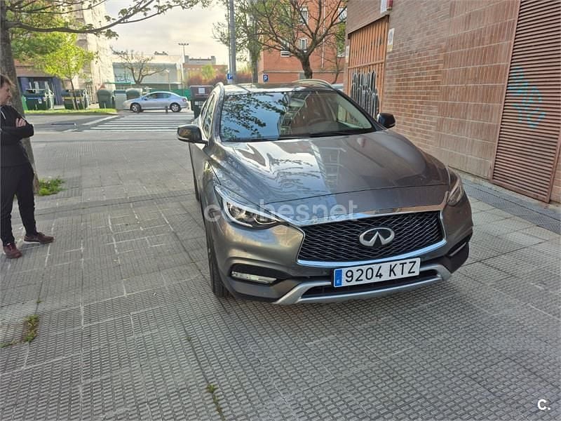 Usado Infiniti QX30 Premium 170 CV (125 kW) 2019 Gris / plata SUV