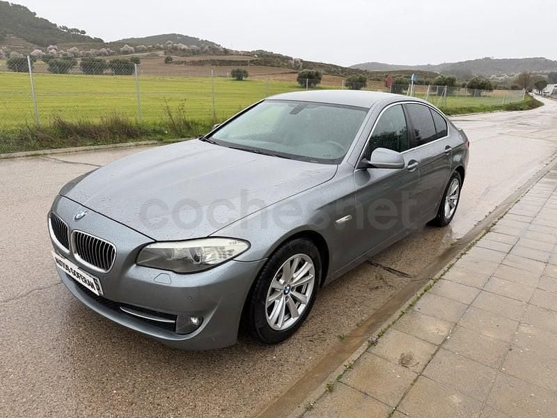 Usado BMW 520 Comfort Edition 184 CV (135 kW) 2013 Gris / plata Berlina