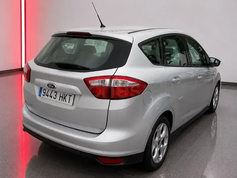 Usado Ford C-MAX Titanium 115 CV (84 kW) 2012 Gris / plata Monovolumen