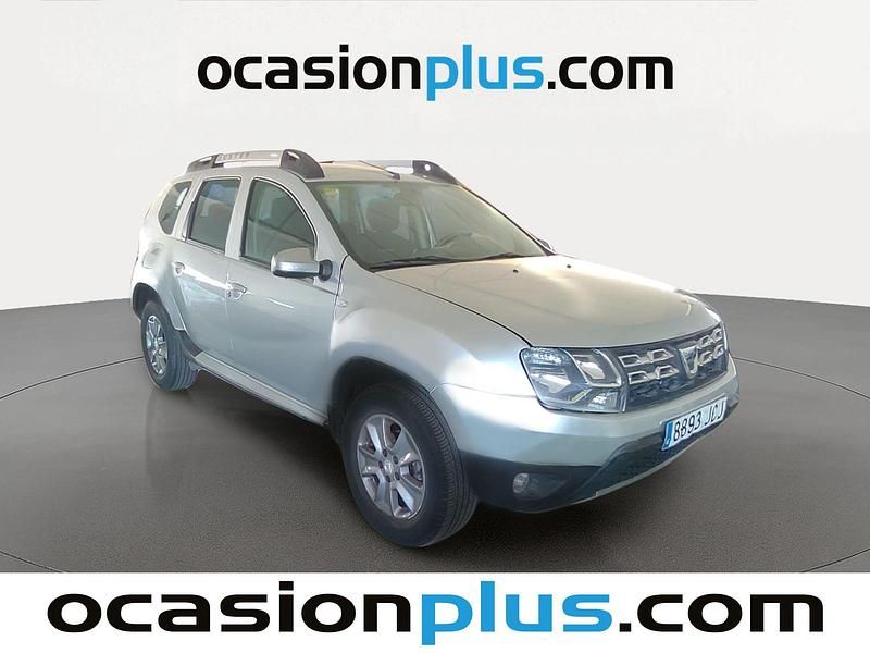 Usado Dacia Duster Lauréate 110 CV (80 kW) 2015 Gris plata SUV