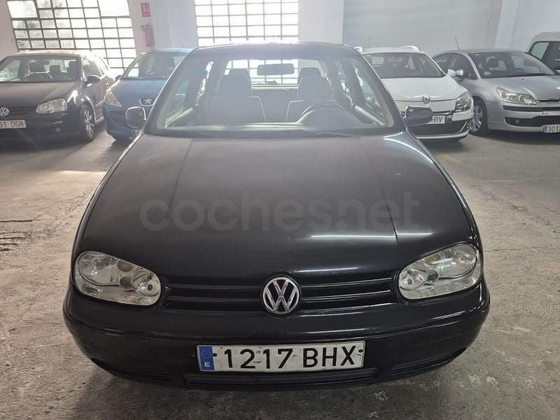 Usado VW Golf IV Highline 115 CV (84 kW) 2001 Negro Berlina