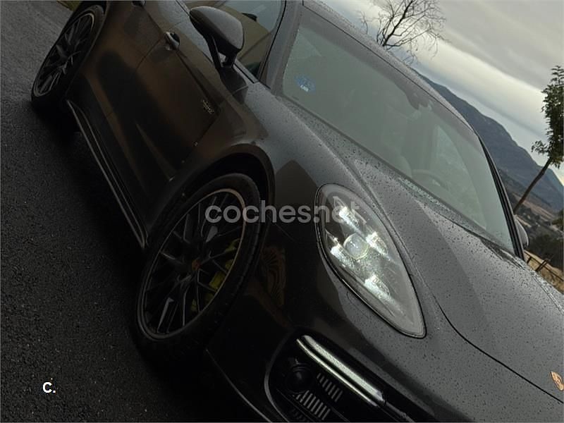 Gris / plata Usado 2019 Porsche Panamera 4 Berlina | 59.000 € (Super precio) - Imagen 1/4