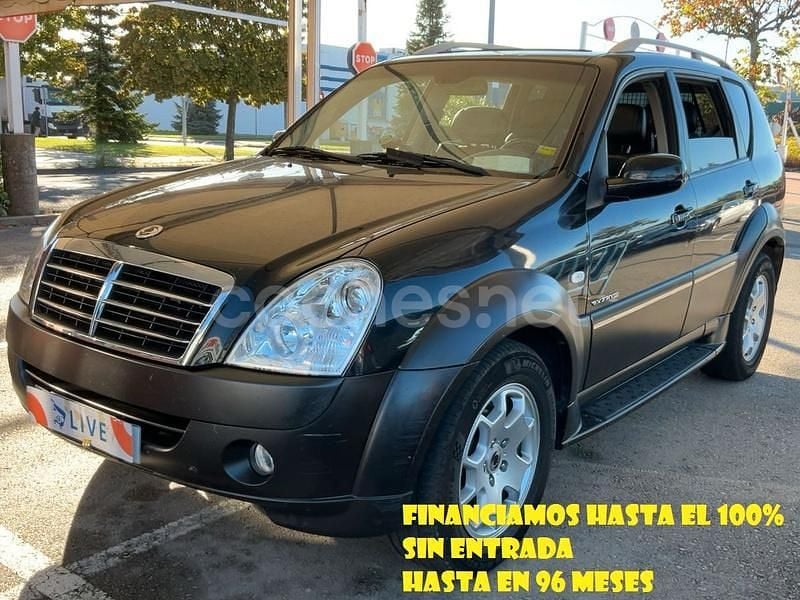 Negro Usado 2007 Ssangyong (KGM) Rexton II SUV | 7900 € - Imagen 1/4