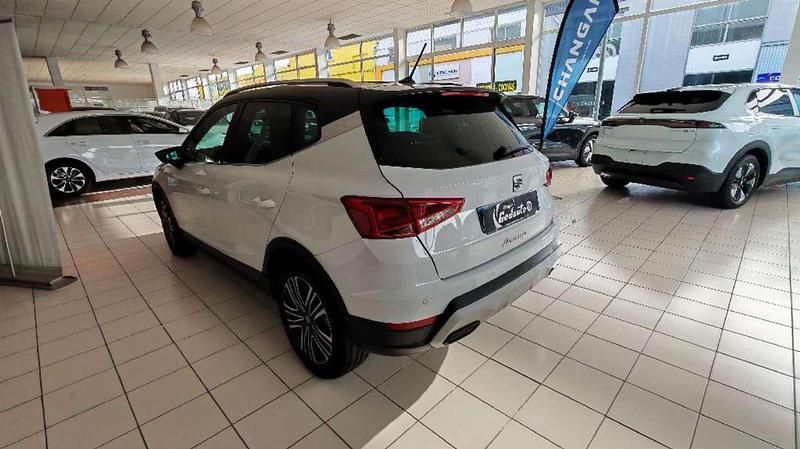 Usado Seat Arona 116 CV (85 kW) 2025 Blanco SUV