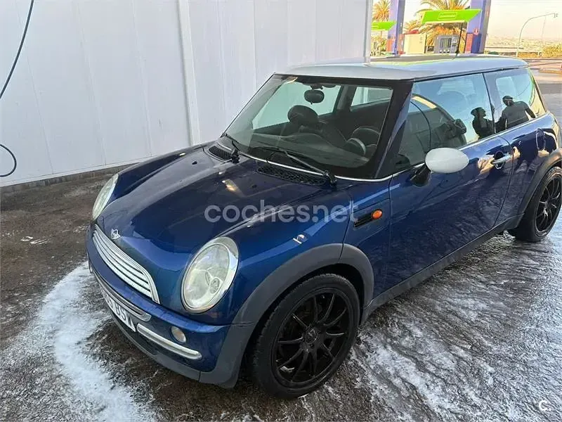 Usado Mini Cooper 115 CV (84 kW) 2002 Azul Utilitario