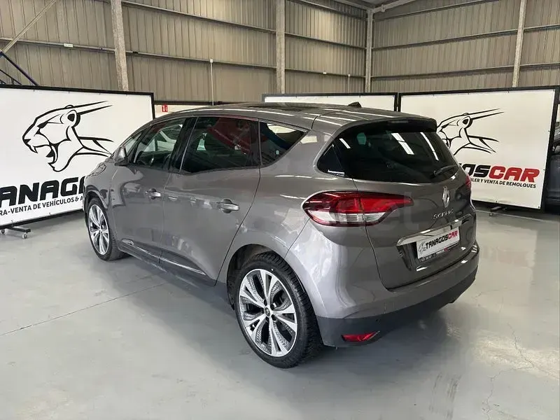 Usado Renault Scénic IV LIMITED 150 CV (110 kW) 2020 Gris / plata Monovolumen
