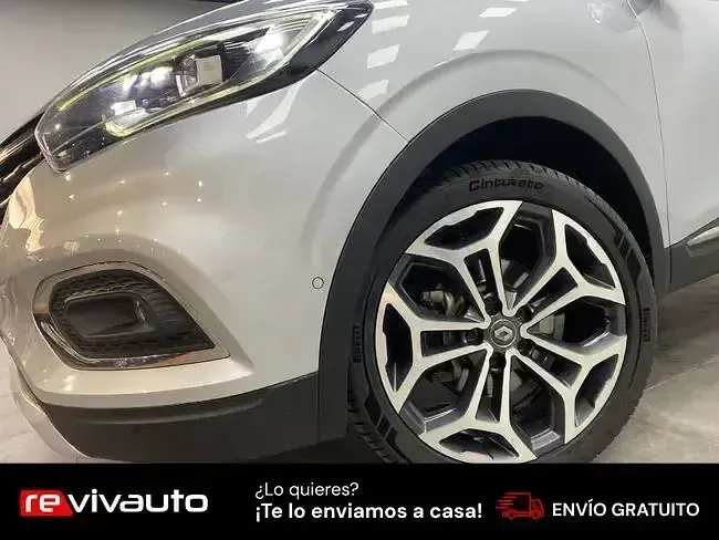 Usado Renault Kadjar Techno 140 CV (102 kW) 2022 Gris / plata SUV