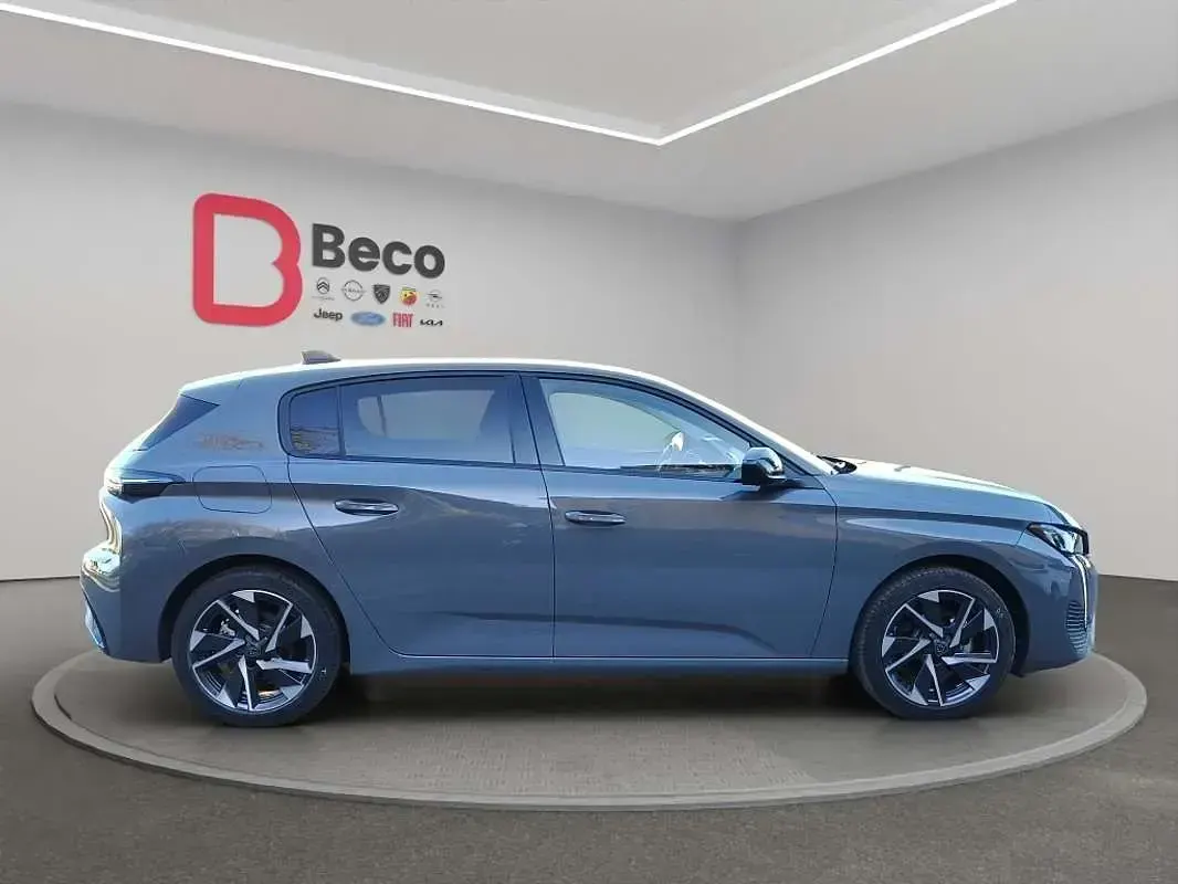 Usado Peugeot 308 Allure 131 CV (96 kW) 2024 Gris Berlina