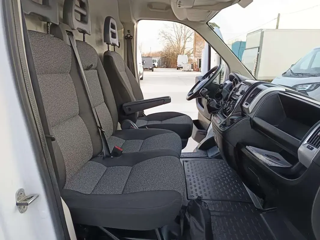 Usado Fiat Ducato 120 CV (88 kW) 2020 Blanco Van