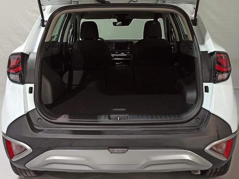 Usado Kia Sportage 160 CV (117 kW) 2025 Cassa white (wd) SUV
