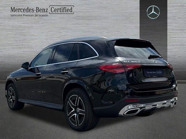 Usado Mercedes GLC300de AMG line 333 CV (244 kW) 2024 Negro SUV