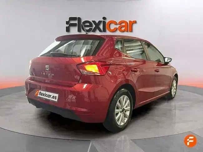 Usado Seat Ibiza Style 110 CV (80 kW) 2021 Rojo Utilitario