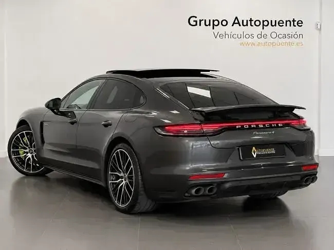 Usado Porsche Panamera 4 E-Hybrid 462 CV (339 kW) 2021 Gris Utilitario