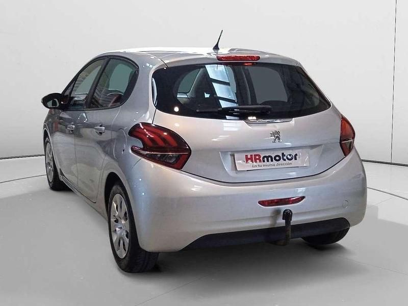 Usado Peugeot 208 Access 68 CV (50 kW) 2017 Blanco Utilitario