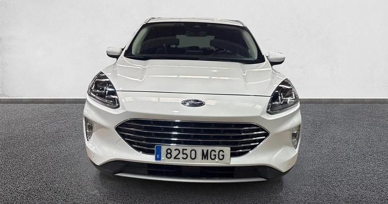 Usado Ford Kuga Titanium 150 HP (110 kW) 2023 SUV