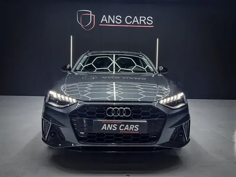 Usado Audi A4 S-Line 163 CV (119 kW) 2020 Gris / plata Familiar