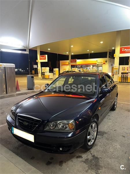 Azul Usado 2005 Hyundai Elantra GLS Berlina | 3200 € - Imagen 1/2