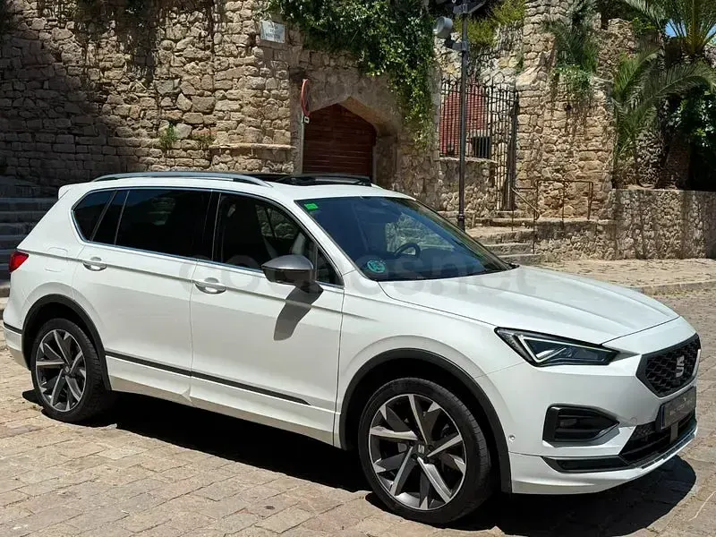 Usado Seat Tarraco 4Drive 200 CV (147 kW) 2022 Blanco SUV