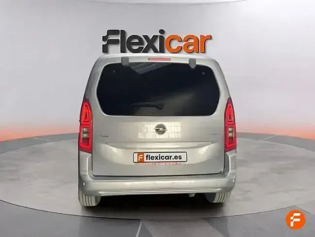 Usado Opel Combo Innovation 130 CV (95 kW) 2019 Gris Monovolumen