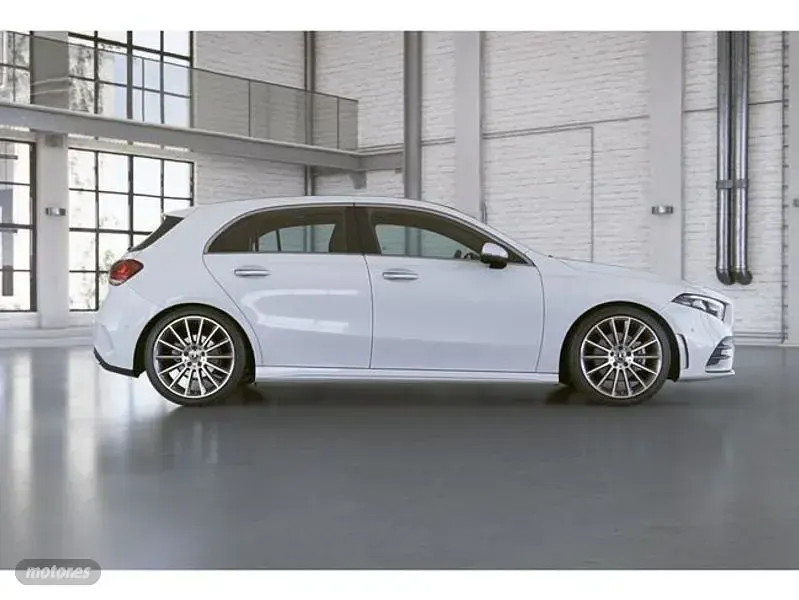 Usado Mercedes A180 136 CV (100 kW) 2022 Blanco Berlina
