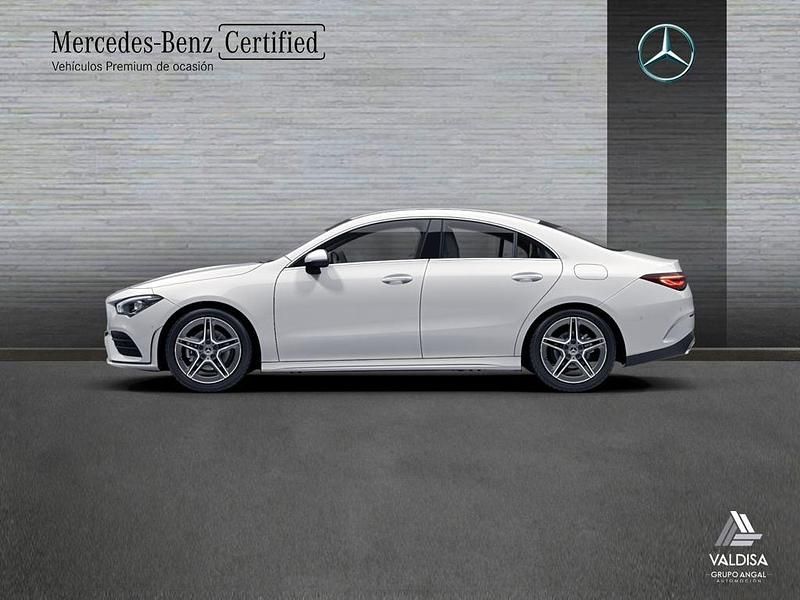 Usado Mercedes CLA180 AMG line 136 CV (100 kW) 2023 Blanco Berlina
