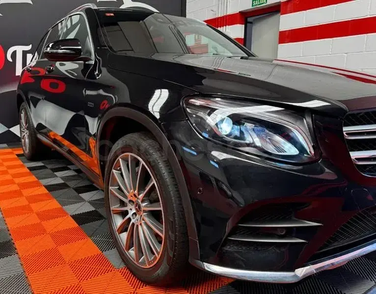 Usado Mercedes GLC350 320 CV (235 kW) 2018 Negro SUV