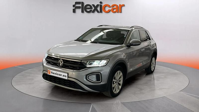 Usado VW T-Roc Life 116 CV (85 kW) 2022 Gris SUV