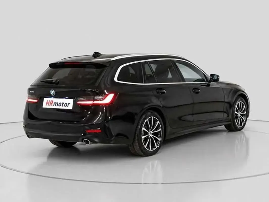 Usado BMW 316 122 CV (89 kW) 2022 Negro Familiar