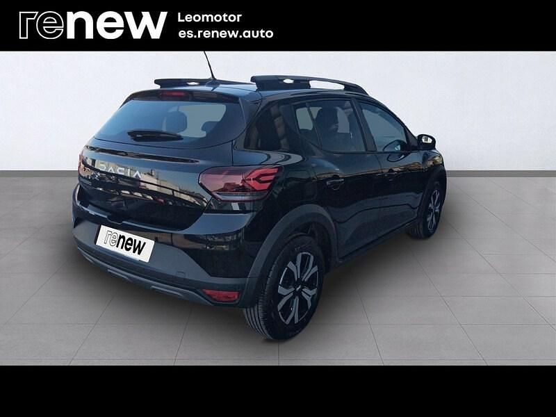 Usado Dacia Sandero Expression 100 CV (73 kW) 2023 Negro Berlina