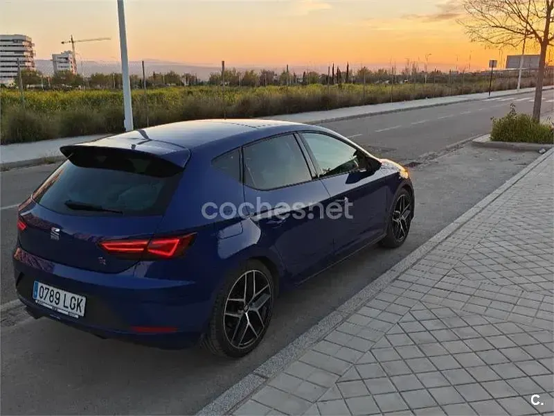 Usado Seat Leon ST FR 150 CV (110 kW) 2020 Azul Familiar