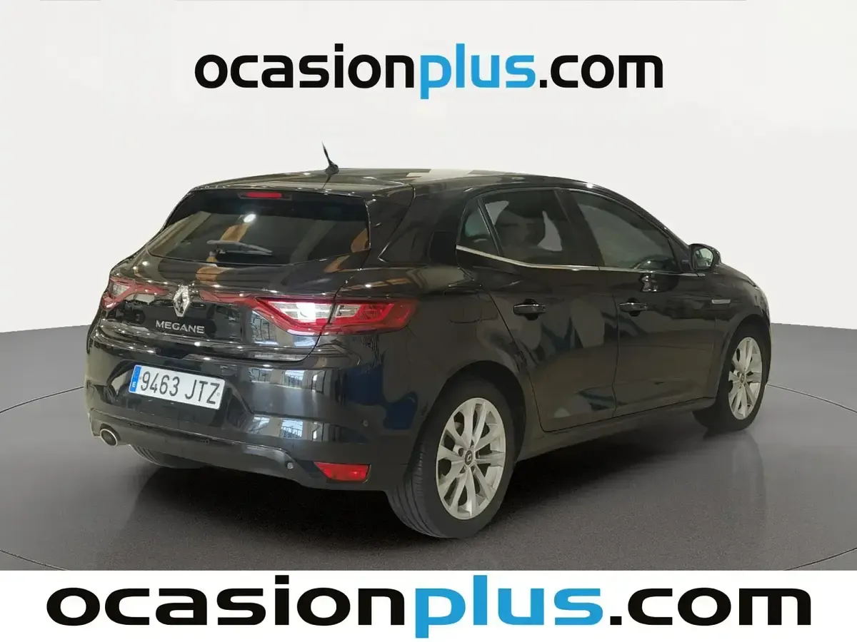 Usado Renault Mégane Zen 110 CV (80 kW) 2016 Negro