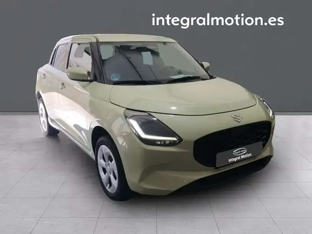 Nuevo Suzuki Swift 82 CV (60 kW) 2025 Verde Utilitario