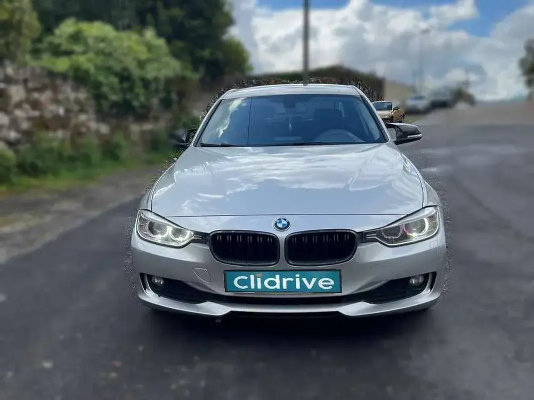 Usado BMW 320 Efficient Dynamics 163 CV (119 kW) 2014 Gris Berlina