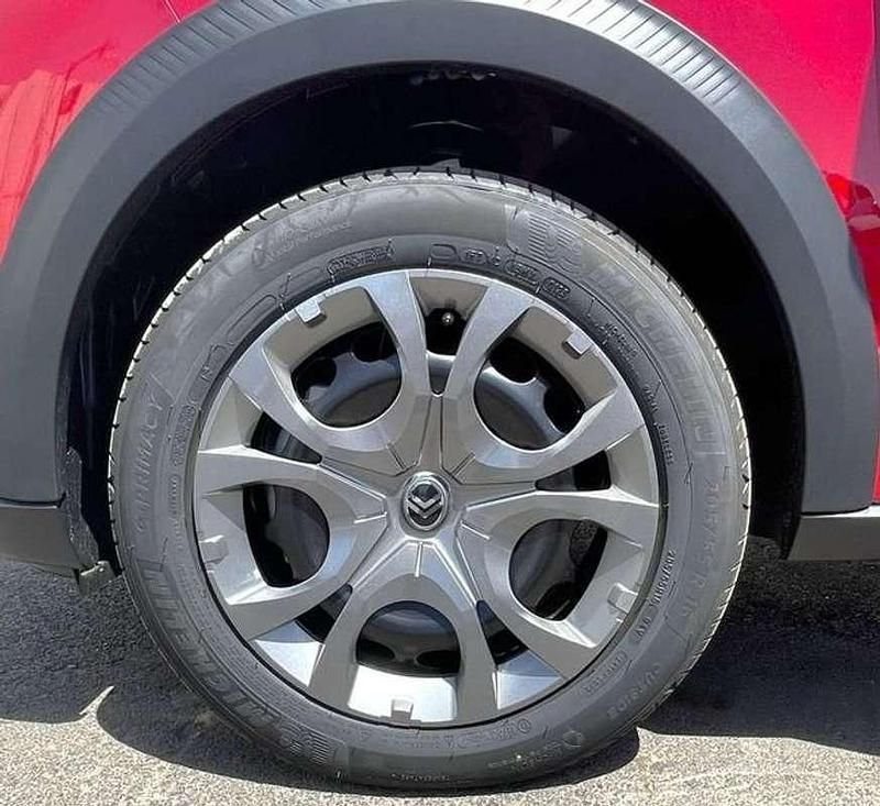 Usado Citroën C3 101 CV (74 kW) 2025 Rojo Berlina