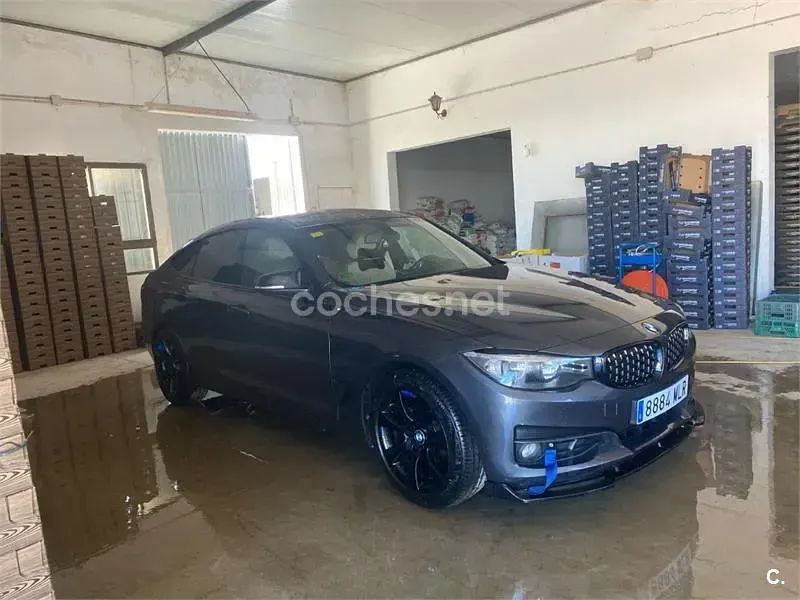 Käytetty BMW 318 Gran Turismo 143 HP (105 kW) 2015 Harmaa Sedan