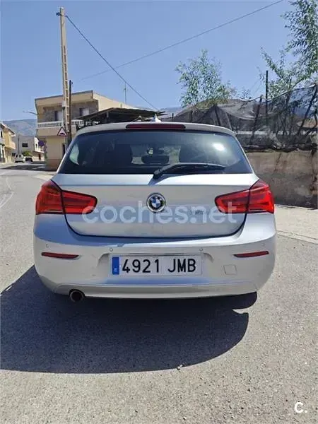 Usado BMW 116 116 CV (85 kW) 2016 Gris / plata Utilitario