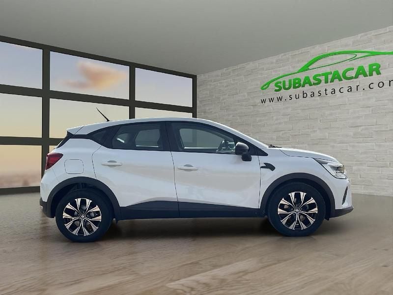 Usado Renault Captur Intens 100 CV (73 kW) 2022 Blanco SUV