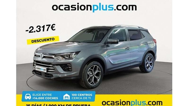 Gris Nuevo 2025 Ssangyong Korando SUV | 23.173 € (Buen precio) - Imagen 1/4