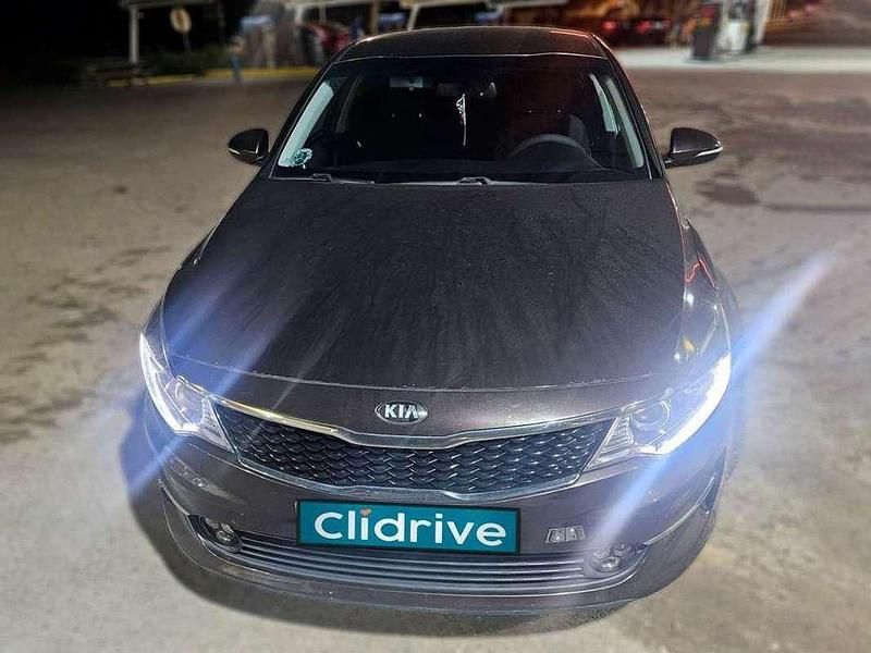 Usado Kia Optima 136 CV (100 kW) 2016 Naranja Berlina