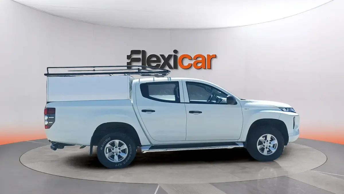 Usado Mitsubishi L200 150 CV (110 kW) 2021 Blanco Pickup/Camioneta