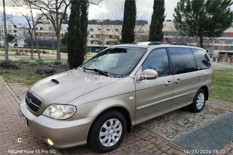 Usado Kia Carnival EX 144 CV (105 kW) 2006 Beige Monovolumen